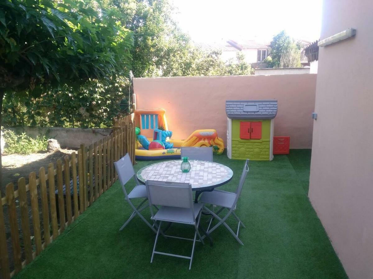 Appartement 62 M2 1Er Etage Avec Jardin Au Rdc Saint-Génis Zewnętrze zdjęcie