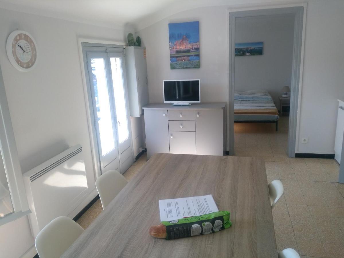 Appartement 62 M2 1Er Etage Avec Jardin Au Rdc Saint-Génis Zewnętrze zdjęcie